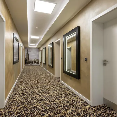 Отель Grand Часлав