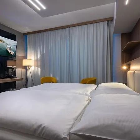 Ξενοδοχείο Grand 3*